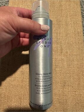 MONAT Studio One Glossy Shine Mist